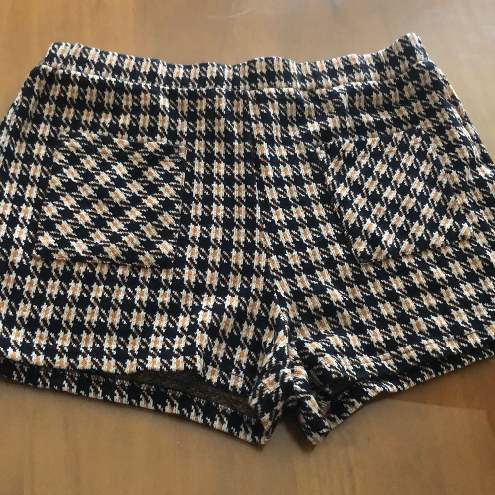 Fashion high waisted shorts